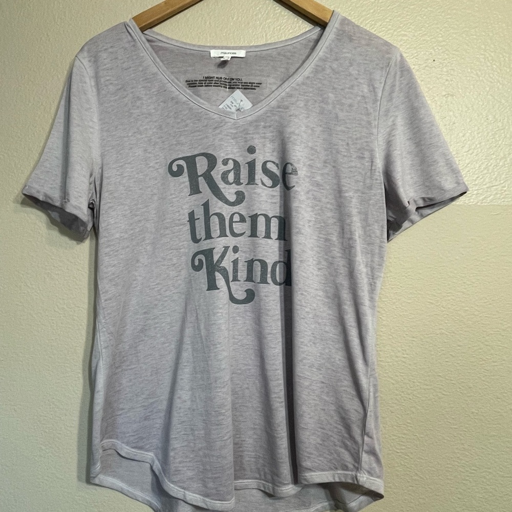 NWT Gray V-Neck Graphic Tee “Raise them right”